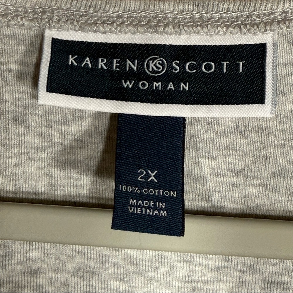 Karen Scott Woman Light Gray Halloween Graphic Top Size 2XL - Picture 7 of 8